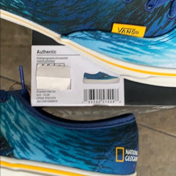 VANS AUTHENTIC NATIONAL GEOGRAPHIC OCEANTRBL WMNS - Picture 6 of 16